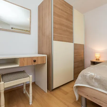 1 Bedroom Pet Friendly In Pag * Pag Town