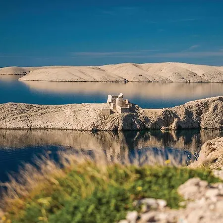 1 Bedroom Stunning In Pag