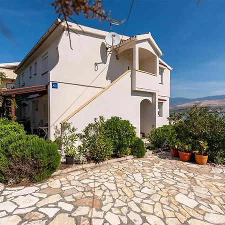 1 Bedroom Pet Friendly In Pag * Pag Town