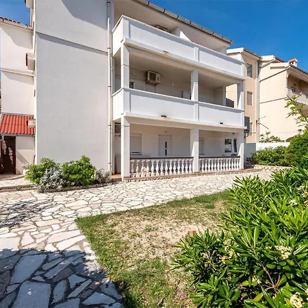 Apartmán 1 Bedroom Stunning In Pag *