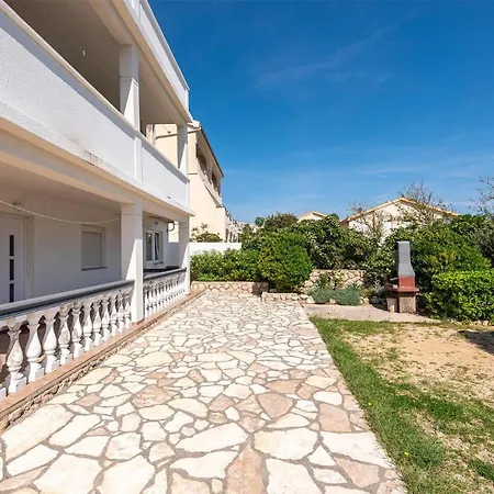1 Bedroom Pet Friendly In Pag *