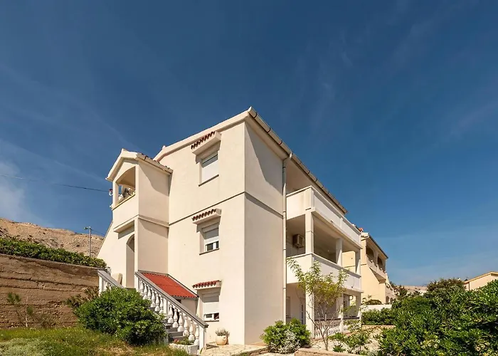 1 Bedroom Pet Friendly In Pag * Pag Town